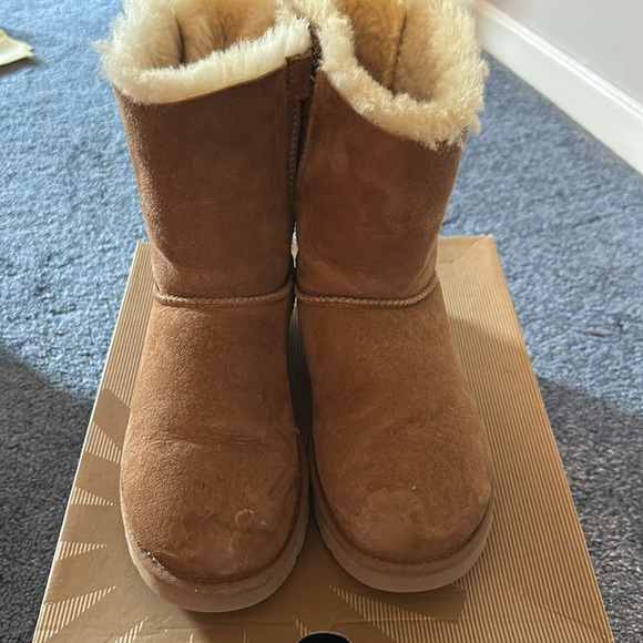UGG Shoes - UGG Bailey Bow